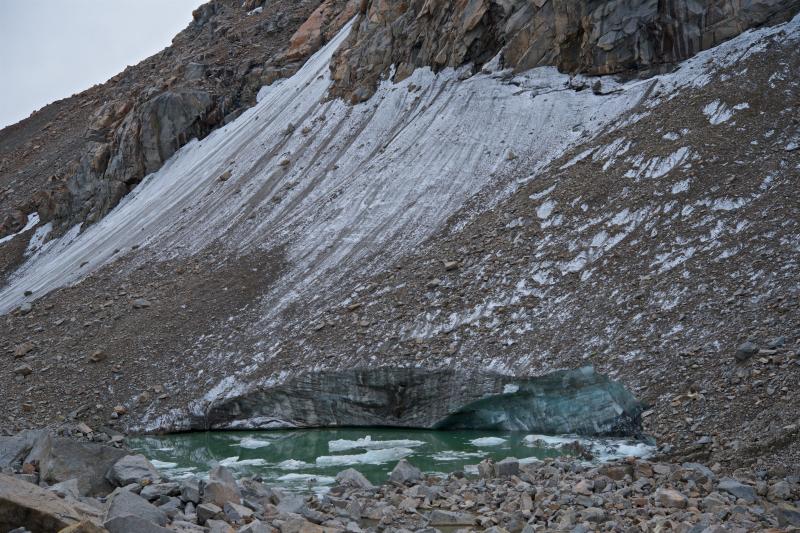 Ледник на перевале Тосор (3900 м), хребет Терскей Ала-Тоо