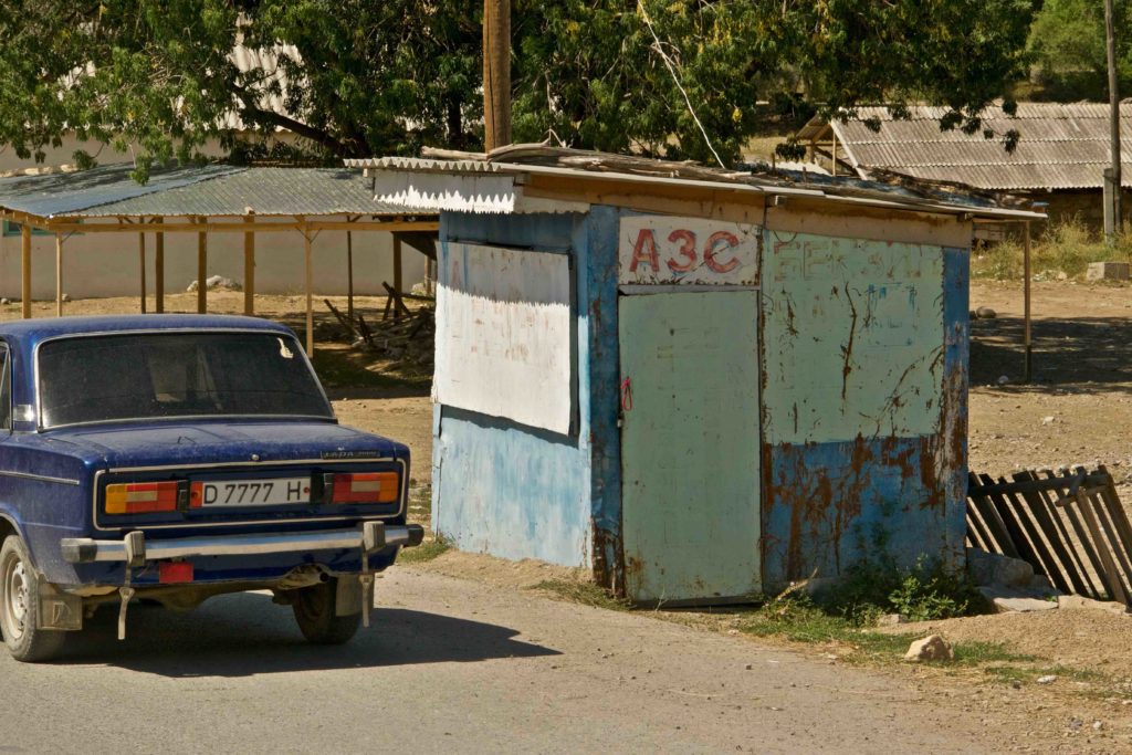 benzin-toplivo-azs-zapravka-1